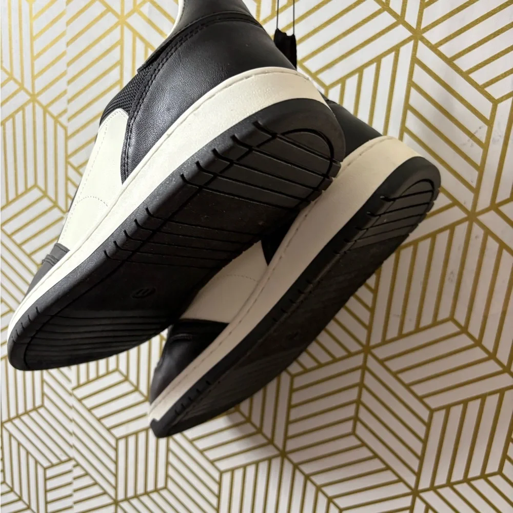Women's Two-Tone Black and White Leather Sneakers